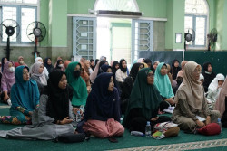 Kajian Ahad Pagi bersama Freshnel dan Jalan Sehat Menuju Arafah: Menggali Keutamaan Bulan Dzulhijah