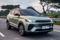 MG Motor Rilis Mobil Hibrida MG VS HEV, Ini Kelebihannya