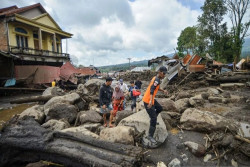 Batuan Besar Sisa Banjir Lahar Marapi Segera Diledakkan