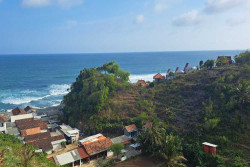 Berkah Gelombang Tinggi, Nelayan di Gunungkidul Panen Ikan Teri