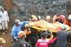 Tanah Longsor di Tambang Gunung Semeru, Basarnas Ikut Terjun Mencari 3 Penambang Tertimbun