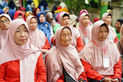 Hari Lanjut Usia Nasional, Ratusan Lansia di Sleman Ikuti Jalan Sehat