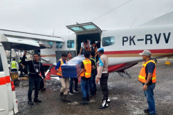 Jenazah Sopir Angkutan Umum Korban Penembakan KKB di Paniai Dievakuasi ke Timika