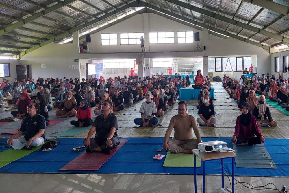 Ratusan Orang Ikuti Pre-Event One Earth Yoga and Meditation Festival
