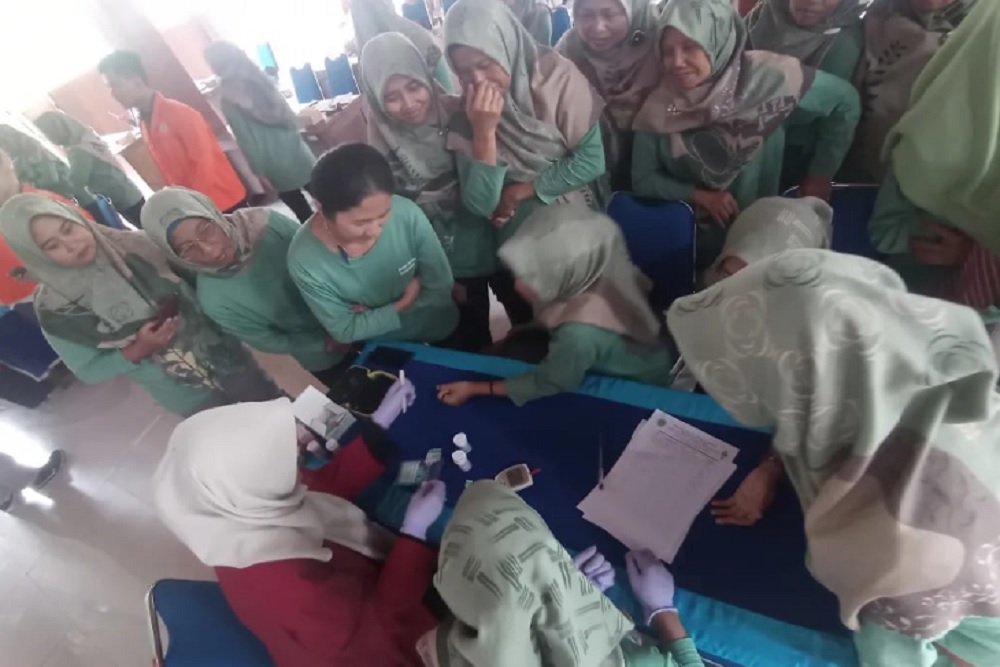 Mahasiswa Farmasi UAD Giatkan Sekolah Kader di Purwosari