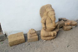 Patung Ganesha Ditemukan Tengkurap di Galian Rumah Warga Sleman