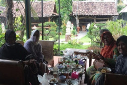 Omah Ijo, Tempat Makan Masakan Khas Jawa di Sleman Utara yang Buka hingga Malam