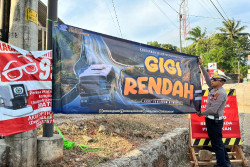 Cegah Lakalantas, Satlantas Polres Bantul Survei Prasarana Jalan di Ruas Jalan Imogiri-Dodogan