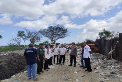 Mengganggu, Kapanewon Pundong Tutup Paksa TPS Liar yang Terima Sampah dari Kota Jogja