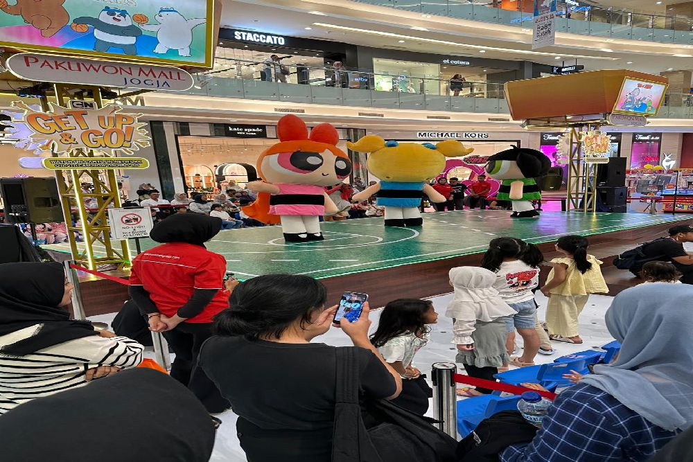 9 Character Warner Bros di Pakuwon Mall Jogja, Sambut Liburan Tahun Ini