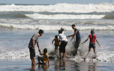 Dua Wisatawan Meninggal Dunia Terseret Arus di Pantai Parangtritis Bantul