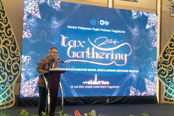 Lampaui Target Penerimaan, KPP Pratama Yogyakarta Serahkan Penghargaan