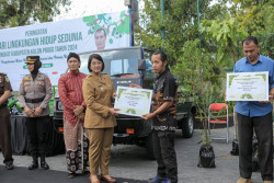 Pemkab Kulonprogo Bantu Belasan Kelompok Tani Hutan untuk Konservasi Air