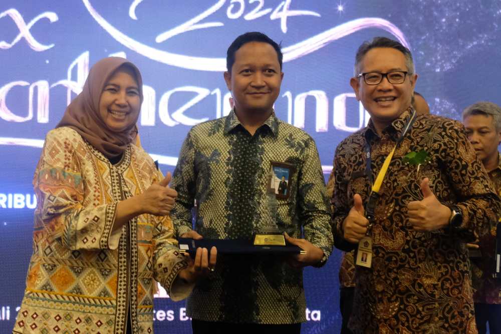 Bank BPD DIY Terima Penghargaan dari KPP Pratama Yogyakarta
