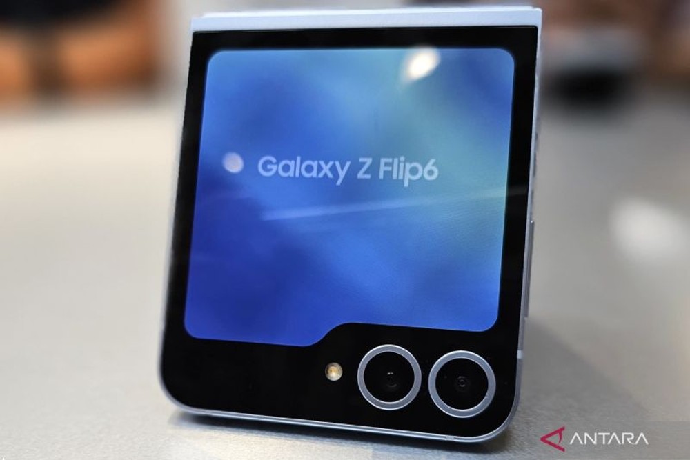 Spesifikasi dan Harga Ponsel Lipat Galaxy Z Flip6
