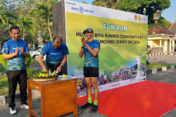 Rayakan Ulang Tahun ke-1, Satriya Runner Community Lari Bareng Jelajahi Area Sumbu Filosofis