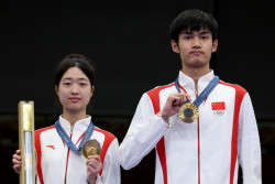 China Raih Medali Emas Pertama Olimpiade Paris