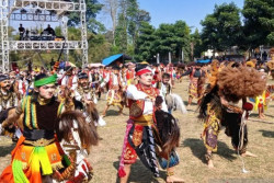 Wisata ke Temanggung Jangan Lupa Catat Agenda Tahunan Nonton Nyadran Jaran Kepang