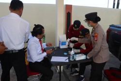 Cegah Judi Online dan Narkoba, Ponsel Anggota Polres Kulonprogo Diperiksa