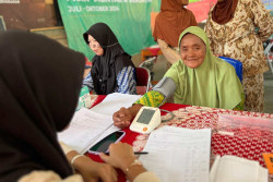 Gelar Program Inovatif, Unisa Yogyakarta Ajak Lansia Bantul Ubah Sampah Organik Jadi Kompos!