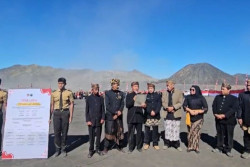 TNBTS Bersama Warga Bromo Tengger Kembalikan Penyebutan 3 Destinasi Wisata