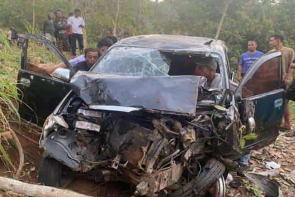 Hendak Tinjau Tampungan Air, Mobil Lurah di Gunungkidul Masuk Jurang, 7 Orang Luka Parah