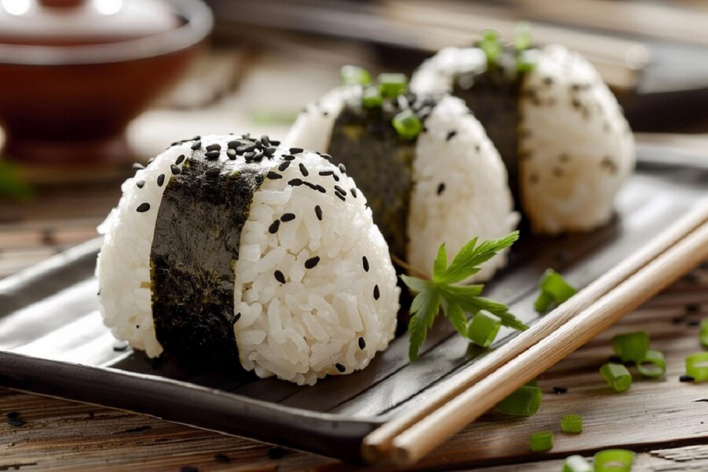 Ide Resep Aneka Onigiri untuk Bekal Anak Sekolah