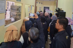 Pemda DIY Pastikan Dampingi Pedagang Teras Malioboro Kembangkan Usahanya