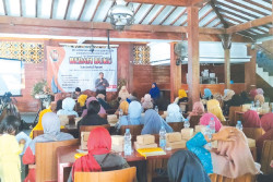 BEDAH BUKU: Masyarakat Diajak Perkuat Hubungan Baik antara Orang Tua dan Anak