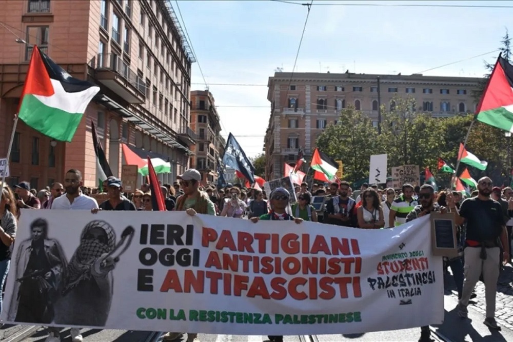 Ribuan Demonstran di Roma Desak Israel Hentikan Geneosida di Palestina