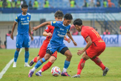 El Classico Liga 1, Persib Atasi Persija 2-0, Diwarnai 2 Kartu Merah