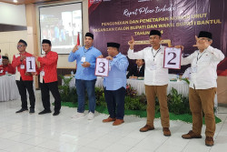 Pilkada Bantul: Untoro-Wahyudi Dapat Dukungan Gus Endar Krapyak, Joko-Rony Didukung Seniman Bantul