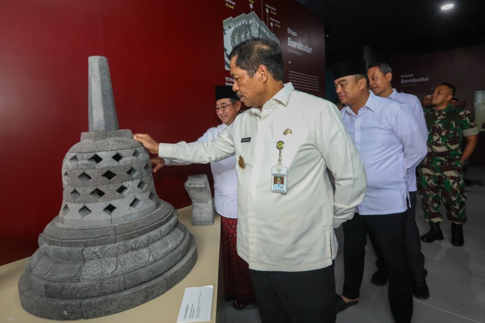 Segera Diresmikan Presiden, Nana Sudjana Tinjau Kesiapan Kampung Seni Borobudur