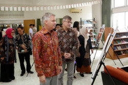 Karya Seniman Ukraina Dipamerkan di UIN Jogja, Ungkap Penderitaan Akibat Perang