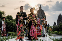 Peringati Hari Batik, InJourney Destination Management Menghadirkan Distrik Batik di Prambanan