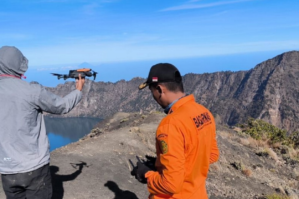 Remaja Hilang di Gunung Rinjani Selama Sepekan, SAR Mulai Mencari Pakai Drone