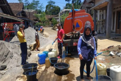 Meski Hujan Sudah Turun, BPBD Temanggung Masih Dropping Air Bersih