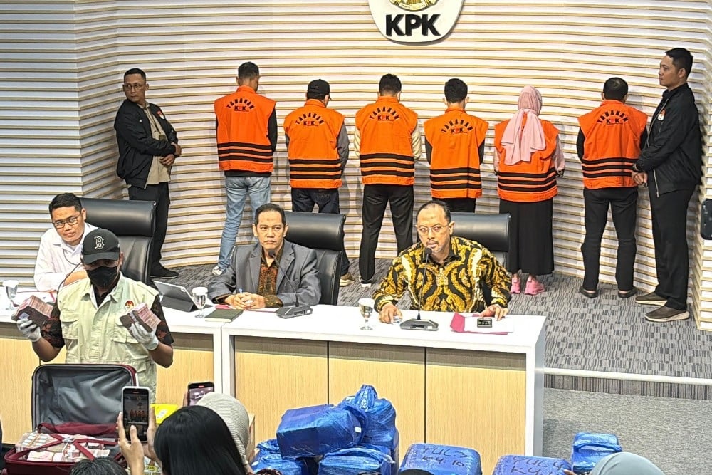 Resmi Jadi Tersangka Korupsi, Gubernur Kalsel Disebut KPK Terima Fee Proyek 5%