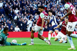 Kudus Diusir Wasit, Tottenham Gasak West Ham 4-1