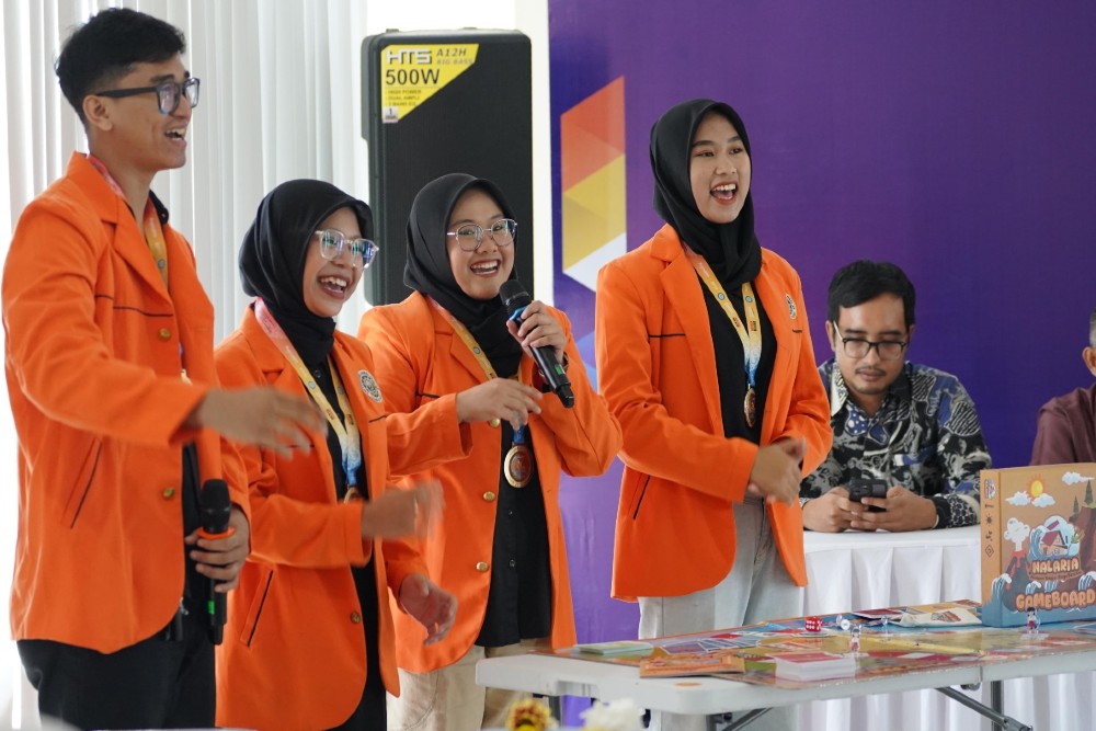 Tim Nalaria UAD Raih Medali Emas di Pimnas ke-37, Ciptakan Gameboard Mitigasi Bencana