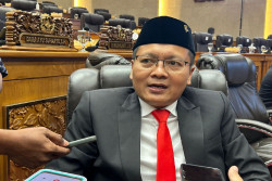 Sah! Y. Gustan Ganda, Ketua Definitif DPRD Sleman Periode 2024-2029