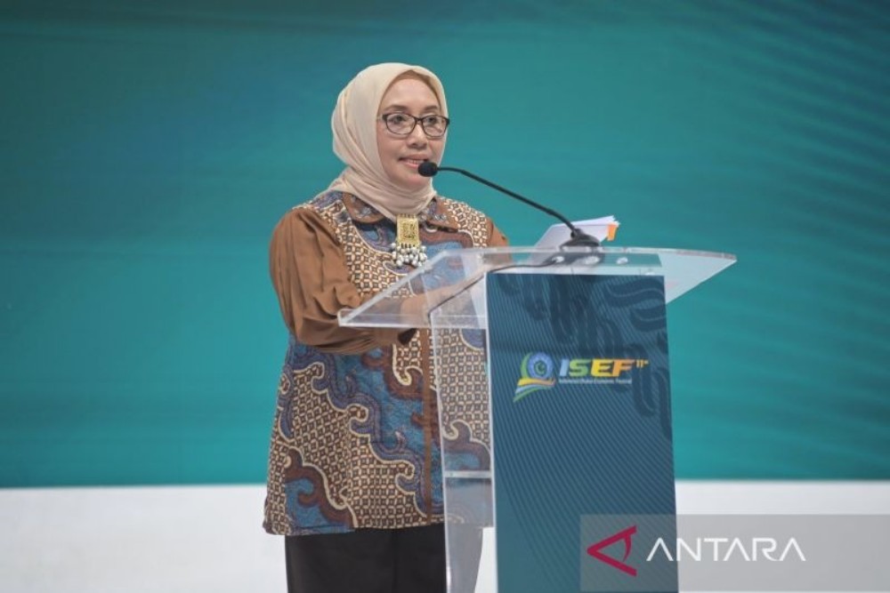 Menteri PPPA Arifah Fauzi Minta Perempuan Berkontribusi di Sektor Ekonomi dan Keuangan Syariah