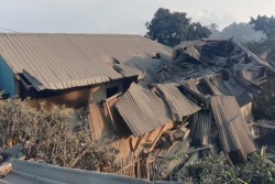 Dampak Erupsi Gunung Lewotobi Laki-Laki: 8 Desa Rusak Parah