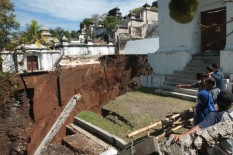 Rawan Picu Tanah Longsor, Tanah di Kawasan Makam Raja-Raja Imogiri Retak