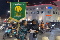 Berkonten Sastra di Malioboro, Warga Jogja Berpuisi di Tengah Hiruknya Kota