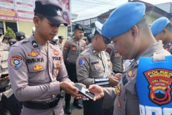 Antisipasi Judi Online, Polres Wonosobo Periksa Telepon Selular Anggota