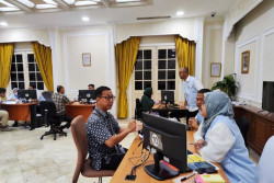 Gibran Rakabuming Lucurkan Layanan Lapor Mas Wapres, Maksimal 50 Aduan per Hari