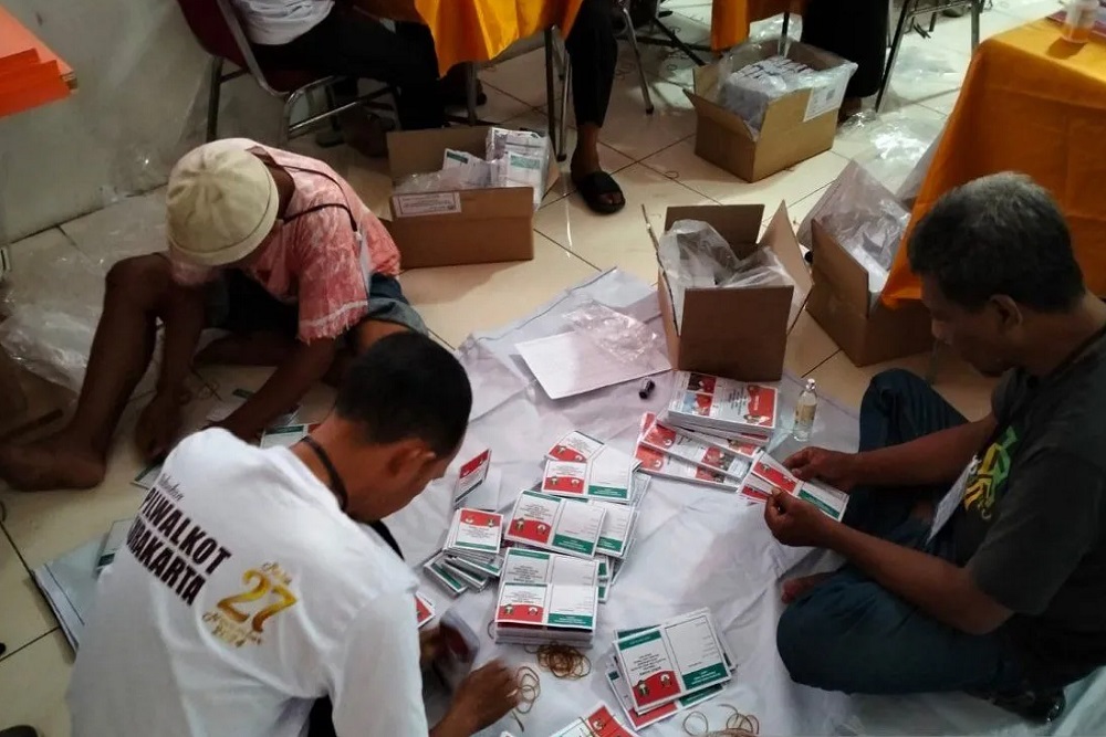 Pilkada Surakarta: Lebih dari 1.000 Surat Suara Dinyatakan Rusak