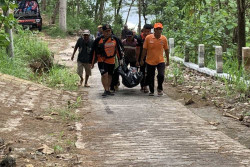 Perahu Dihantam Ombak Pantai Watulumbung, Nelayan Tenggelam dan Ditemukan Tak Bernyawa