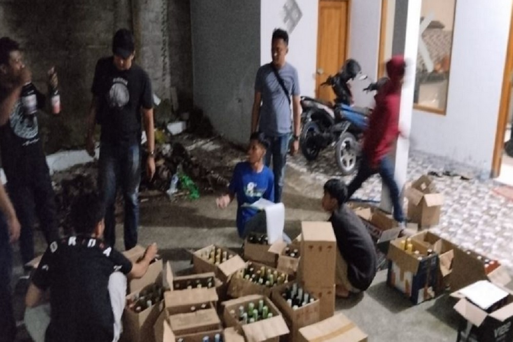 Peredaran Miras Ilegal dengan Sistem COD di Kulonprogo Digagalkan Polisi